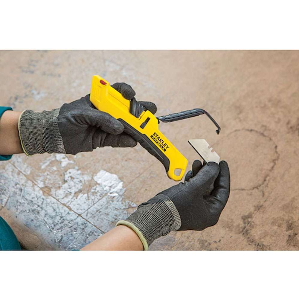 Safety knife with three-sided slider Stanley Fatmax FMHT10365-0