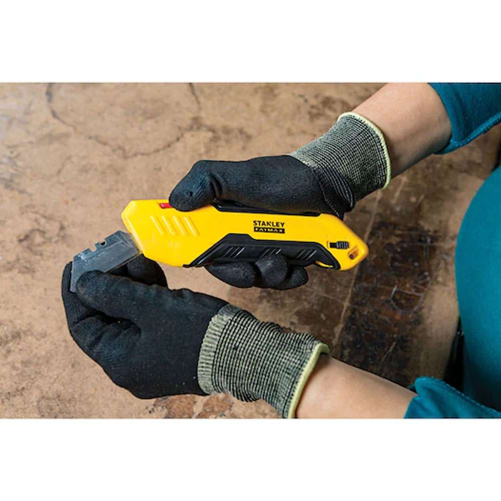 Knife with Safety Lever Stanley Fatmax FMHT10369-0