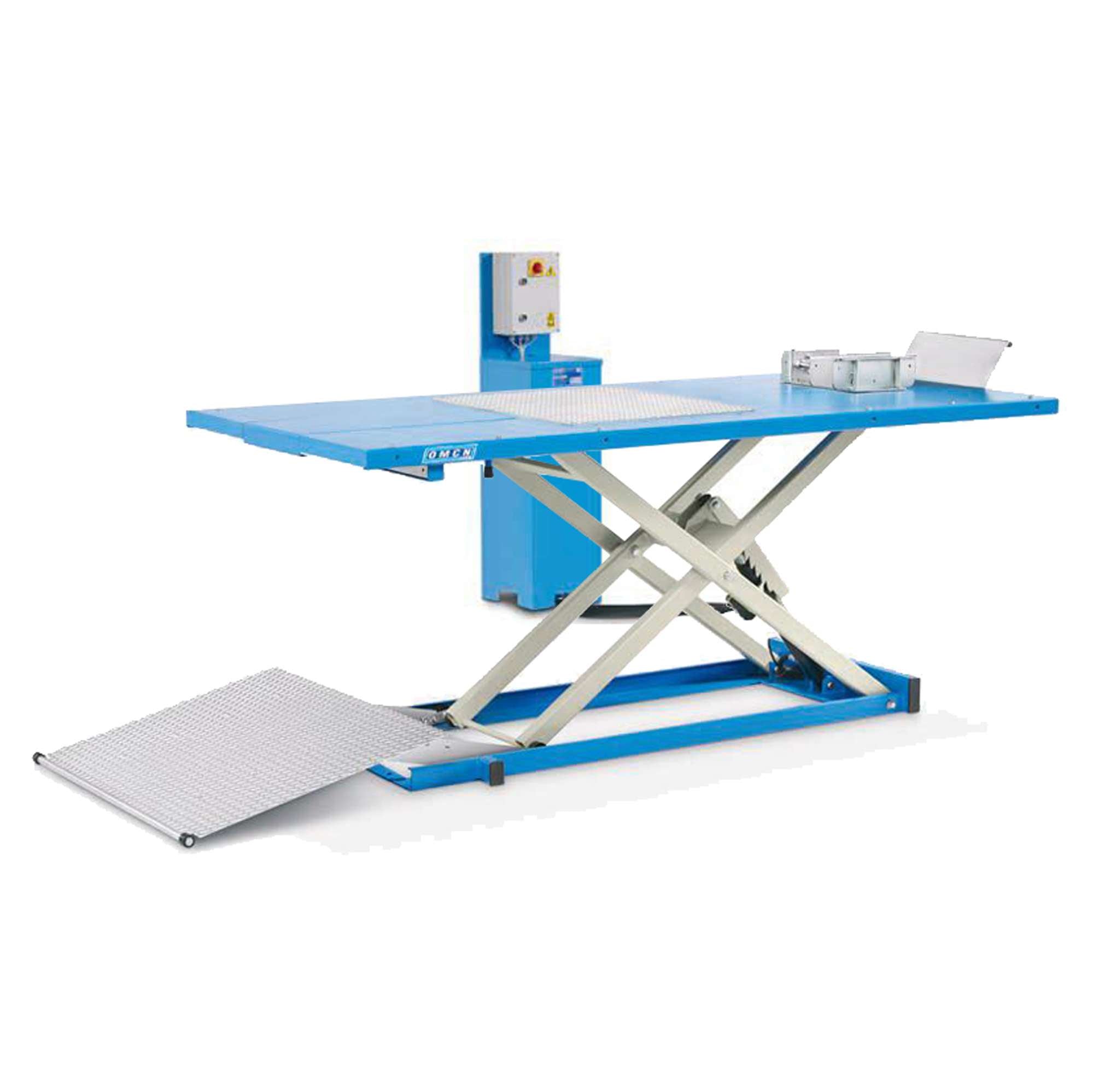 Motorbike lift 500 kg with electro-hydraulic floor pump OMCN 196/MS