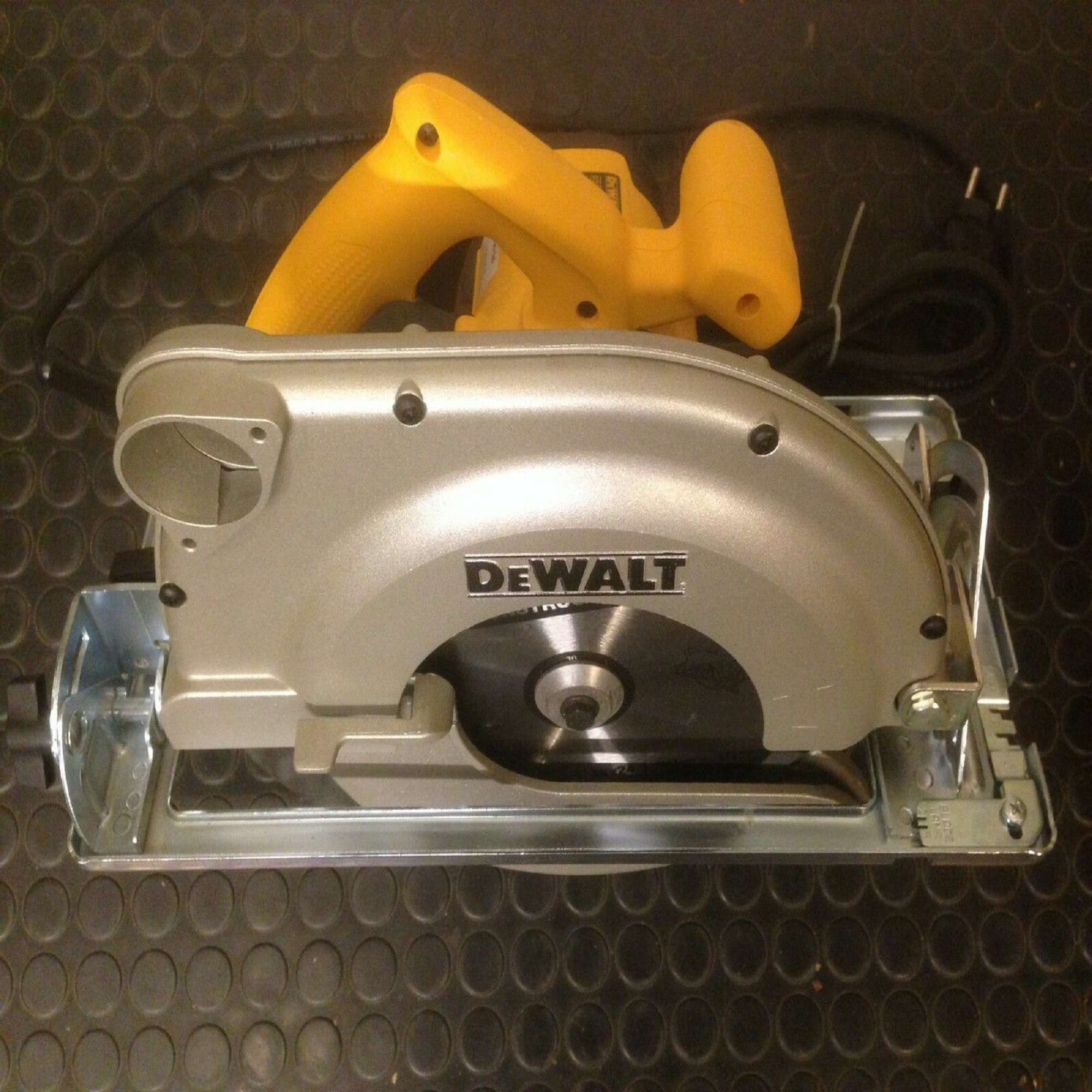 Circular Saw 86mm - 1750W DEWALT 86MM D23700-QS