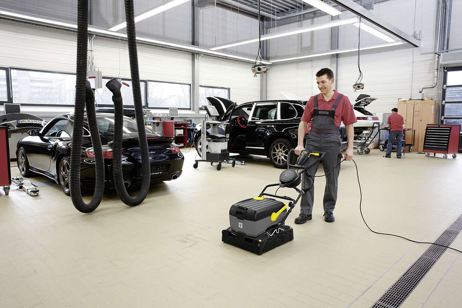 Karcher-Professional scrubber dryer BR 40/10 C Adv-Karcher