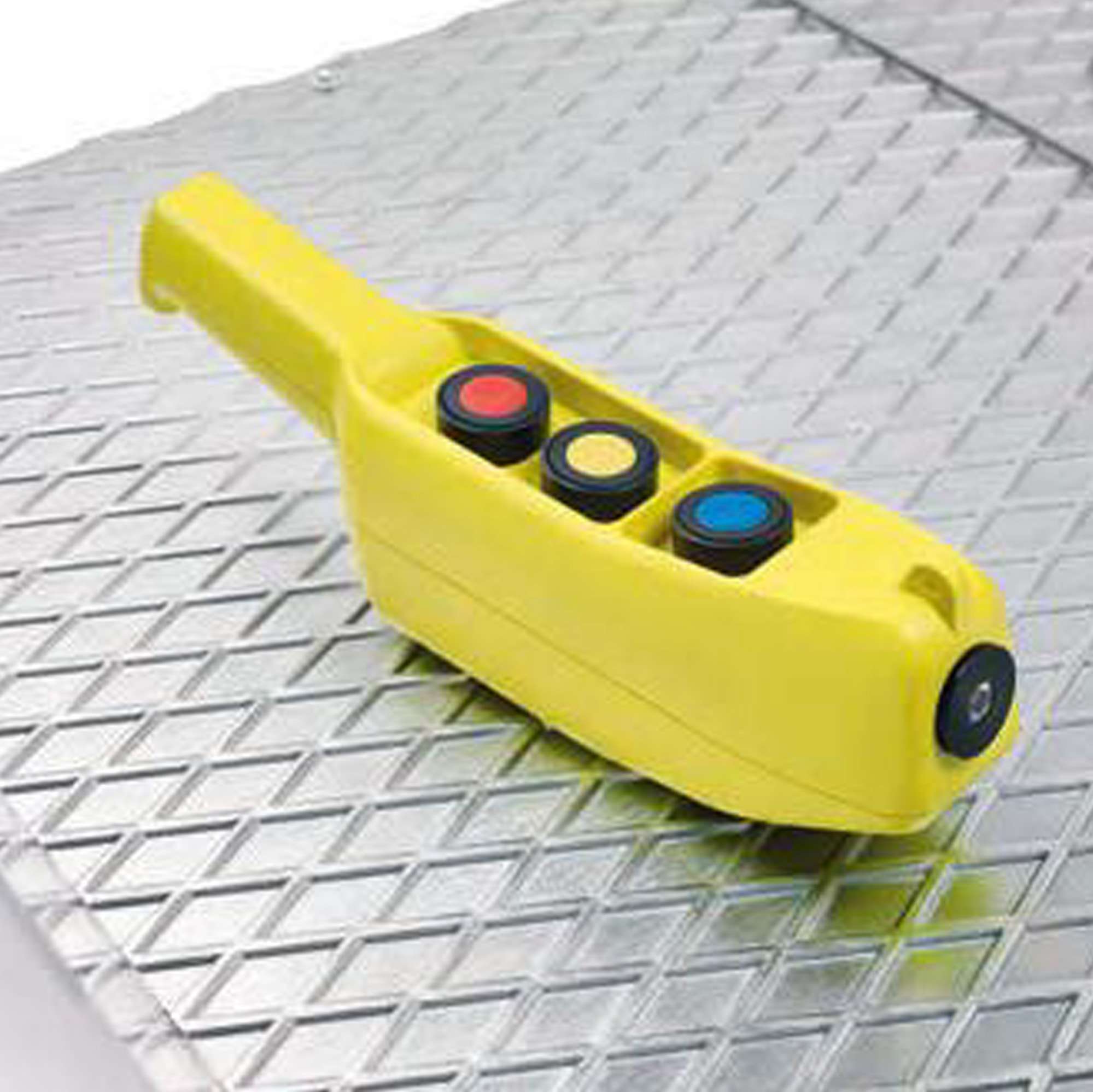 Wireless push-button panel with charging station for electro-hydraulic 4-movement playtesting- OMCN