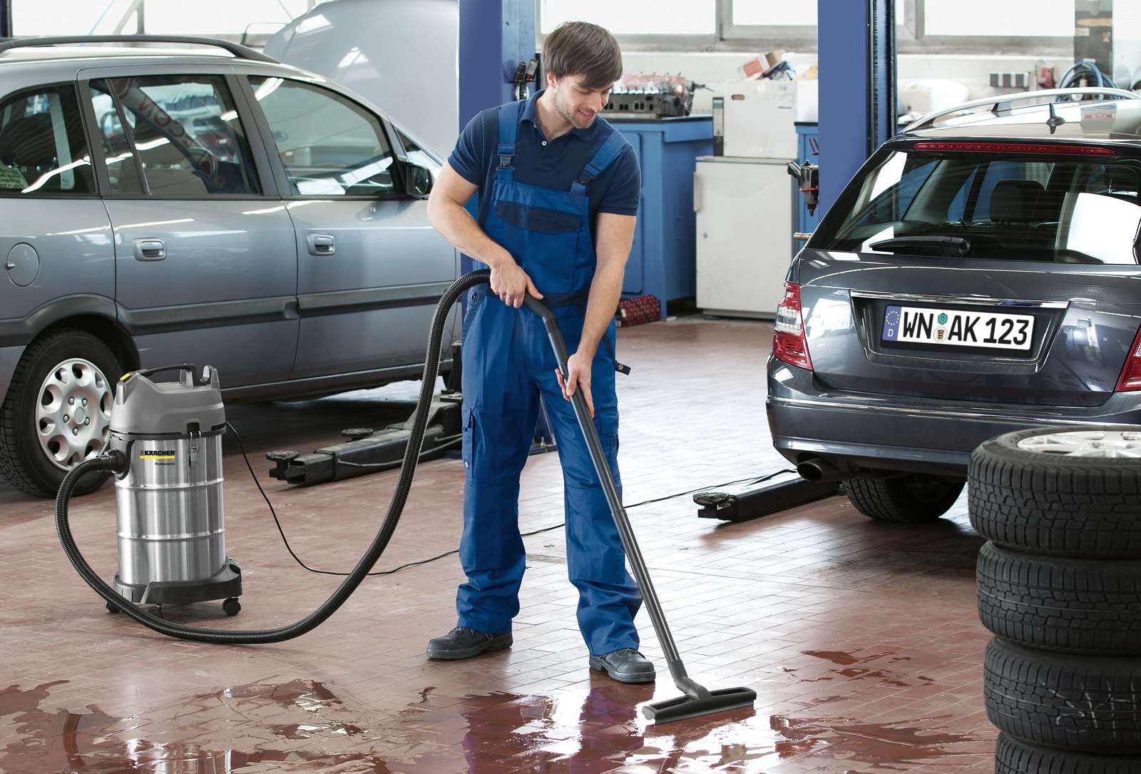 Karcher-Wet and dry vacuum cleaner NT 38/1 Me Classic-Karcher