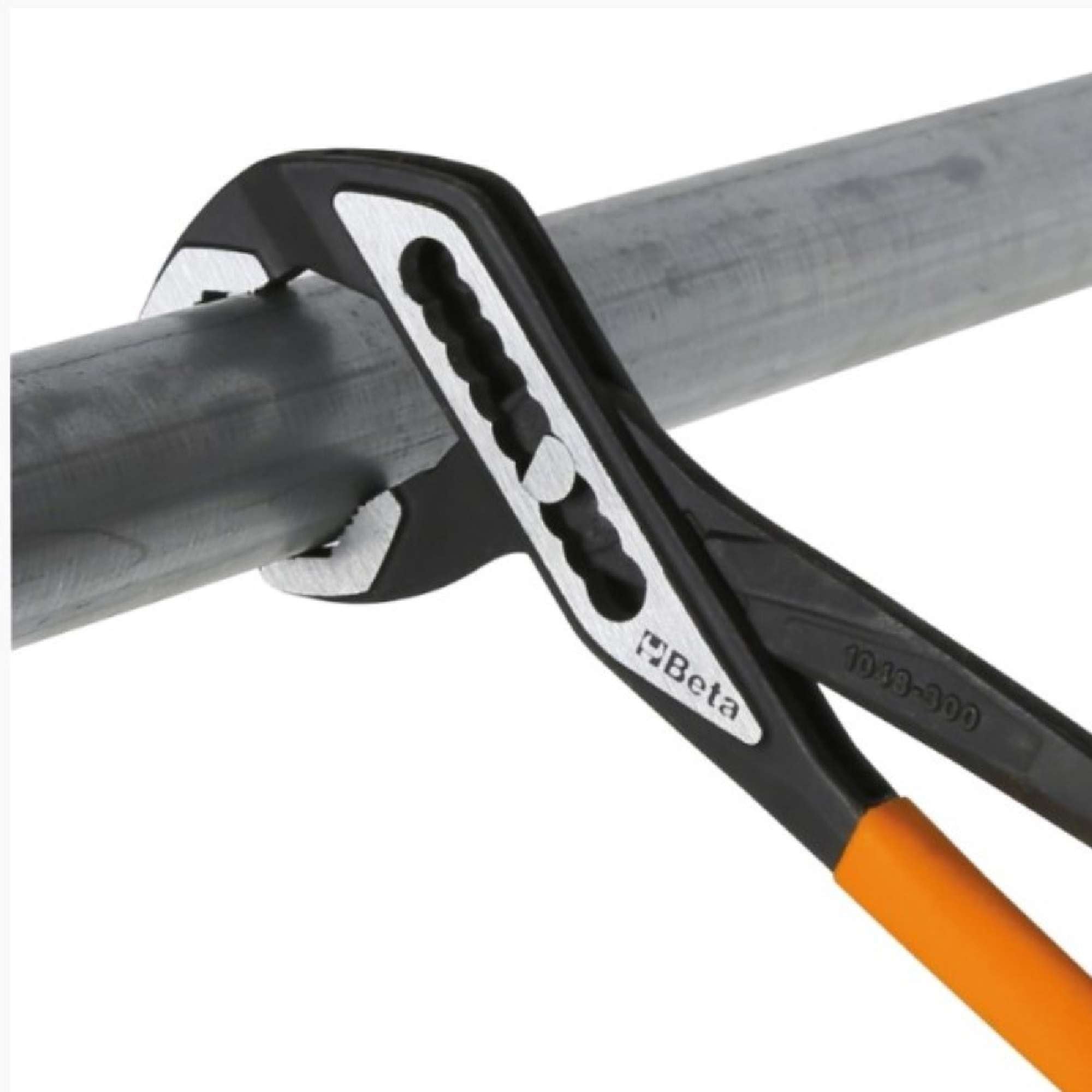 Closed adjustable pliers 250 1048n 250 10480015 - Beta